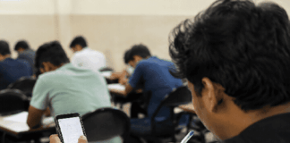 बिहार में LLB प्रवेश परीक्षा का पेपर लीक! व्हाट्सएप पर वायरल हुआ प्रश्न पत्र, जांच शुरू