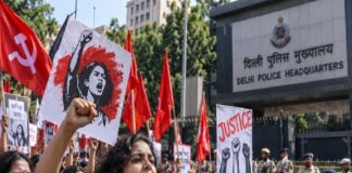 दिल्ली में लेफ्ट महिला संगठनों का प्रदर्शन, पुलिस मुख्यालय तक मार्च; कार्रवाई की मांग